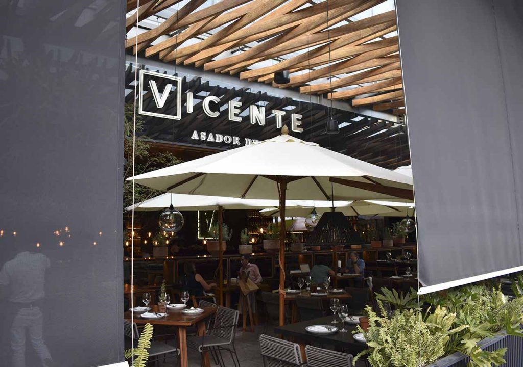 Primer aniversario: VICENTE Asador de Brasa
